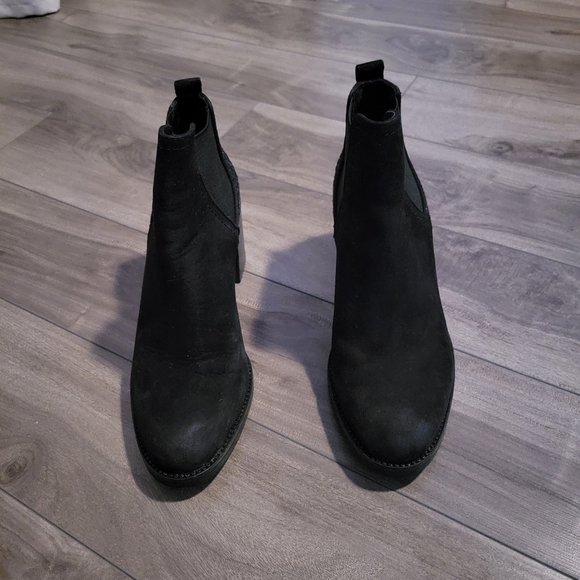 Ankle boots - Picture 3 of 3